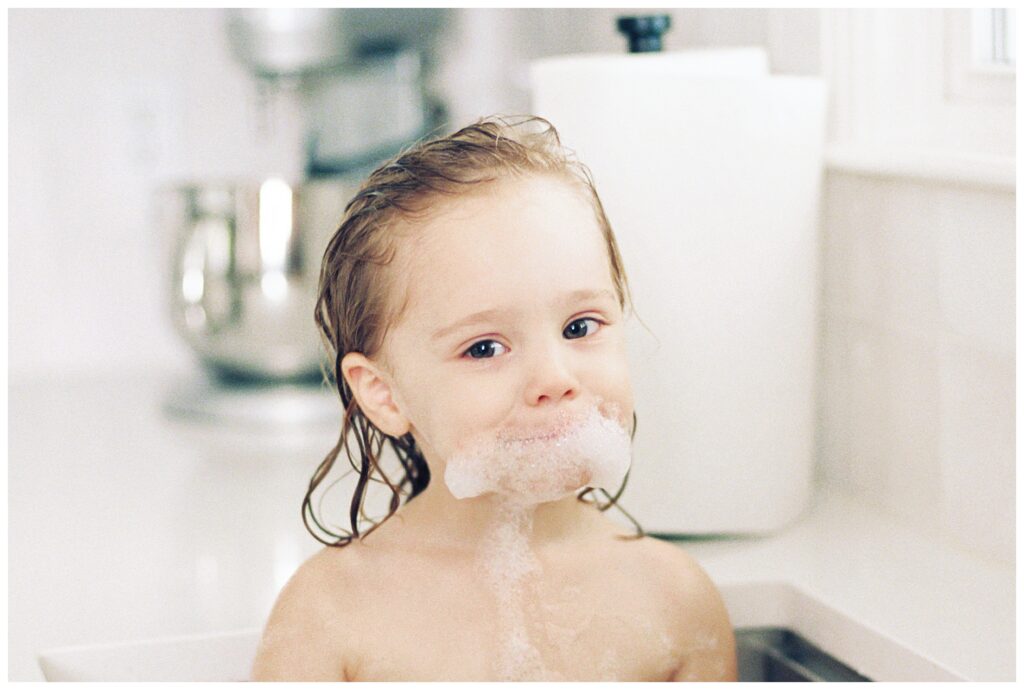 nashville family inhome photography lindsay reed bubbles
