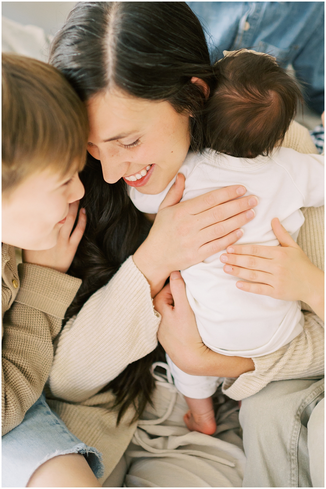 Lived-in mastermind session with the Paul family – Nashville and Franklin, TN family and newborn photographer Lindsay Reed Photography.