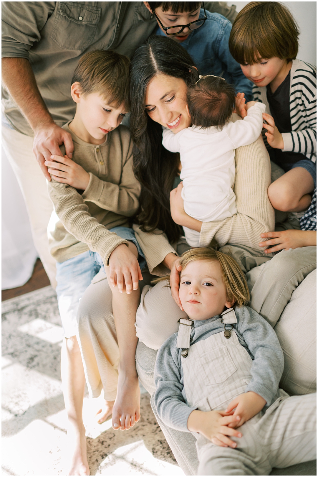 Lived-in mastermind session with the Paul family – Nashville and Franklin, TN family and newborn photographer Lindsay Reed Photography.