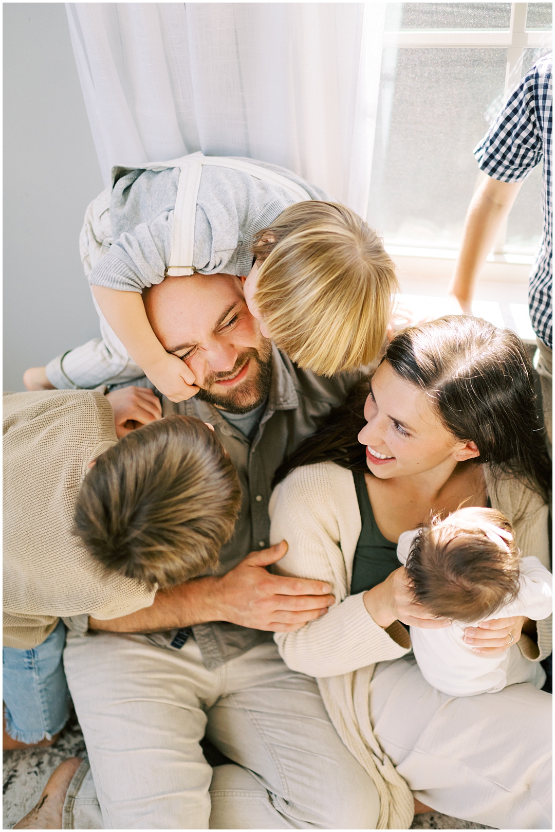 Lived-in mastermind session with the Paul family – Nashville and Franklin, TN family and newborn photographer Lindsay Reed Photography.