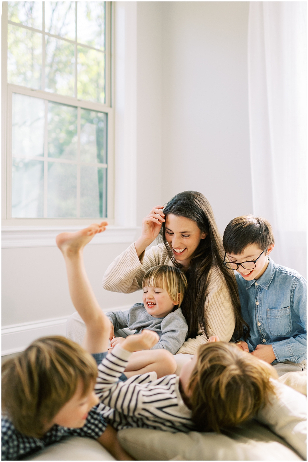 Lived-in mastermind session with the Paul family – Nashville and Franklin, TN family and newborn photographer Lindsay Reed Photography.