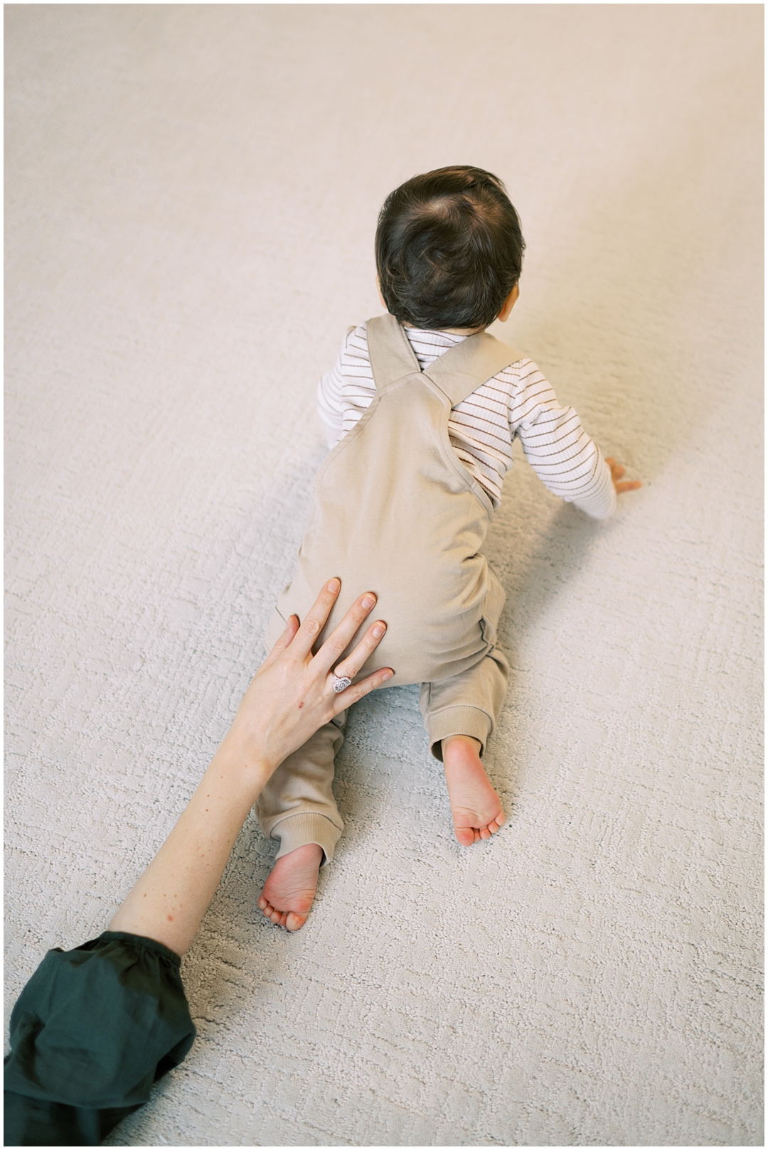 Lived-in family photos with the Bhatiani family – Nashville and Franklin, TN family and newborn photographer Lindsay Reed Photography.