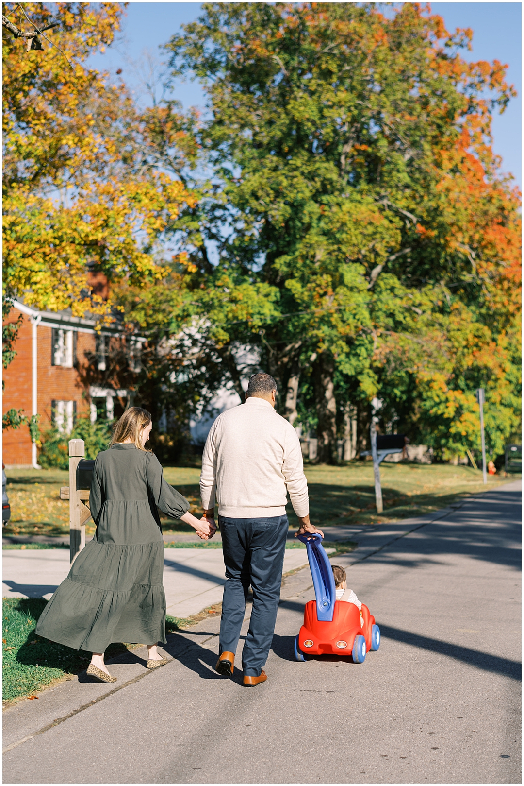 Lived-in family photos with the Bhatiani family – Nashville and Franklin, TN family and newborn photographer Lindsay Reed Photography.