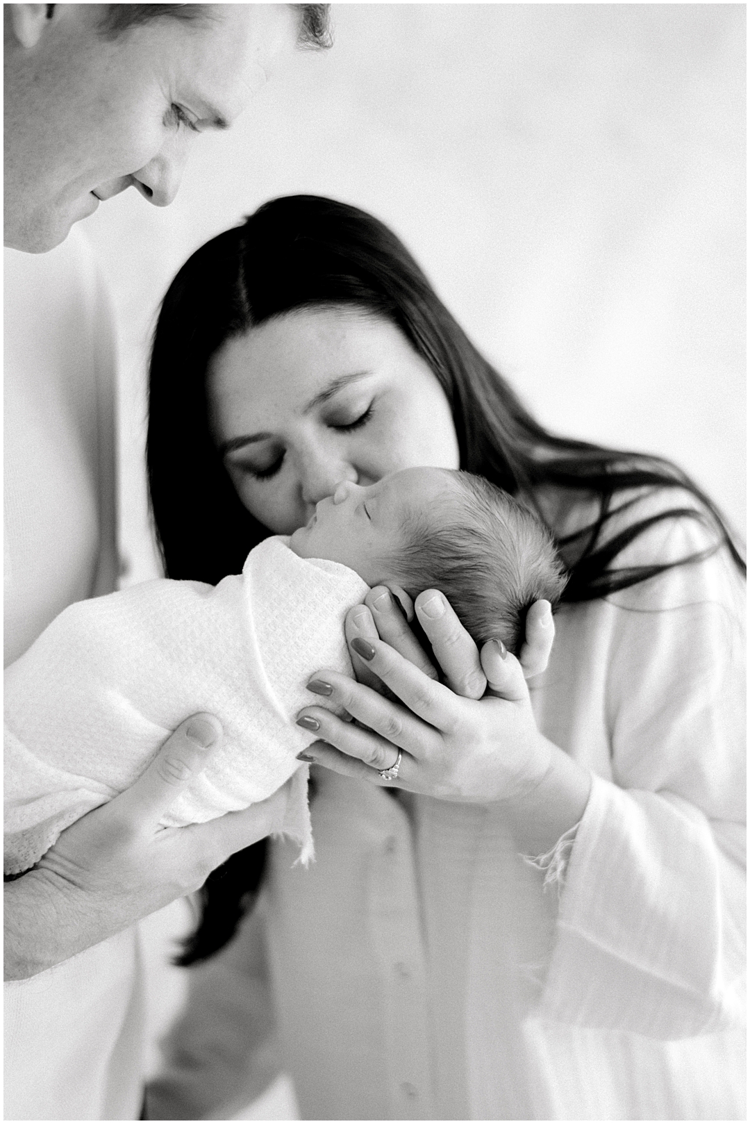 Studio newborn family photos with the Garrity family – Nashville and Franklin, TN newborn photographer Lindsay Reed Photography.