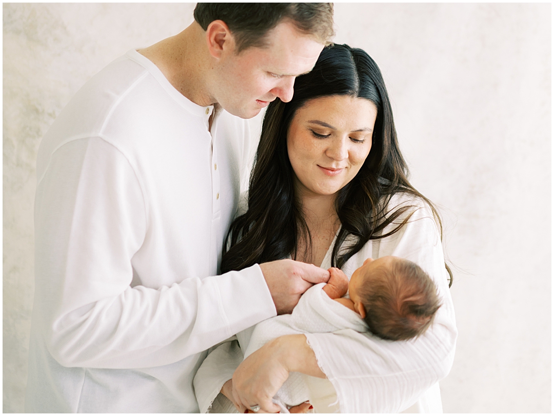 Studio newborn family photos with the Garrity family – Nashville and Franklin, TN newborn photographer Lindsay Reed Photography.